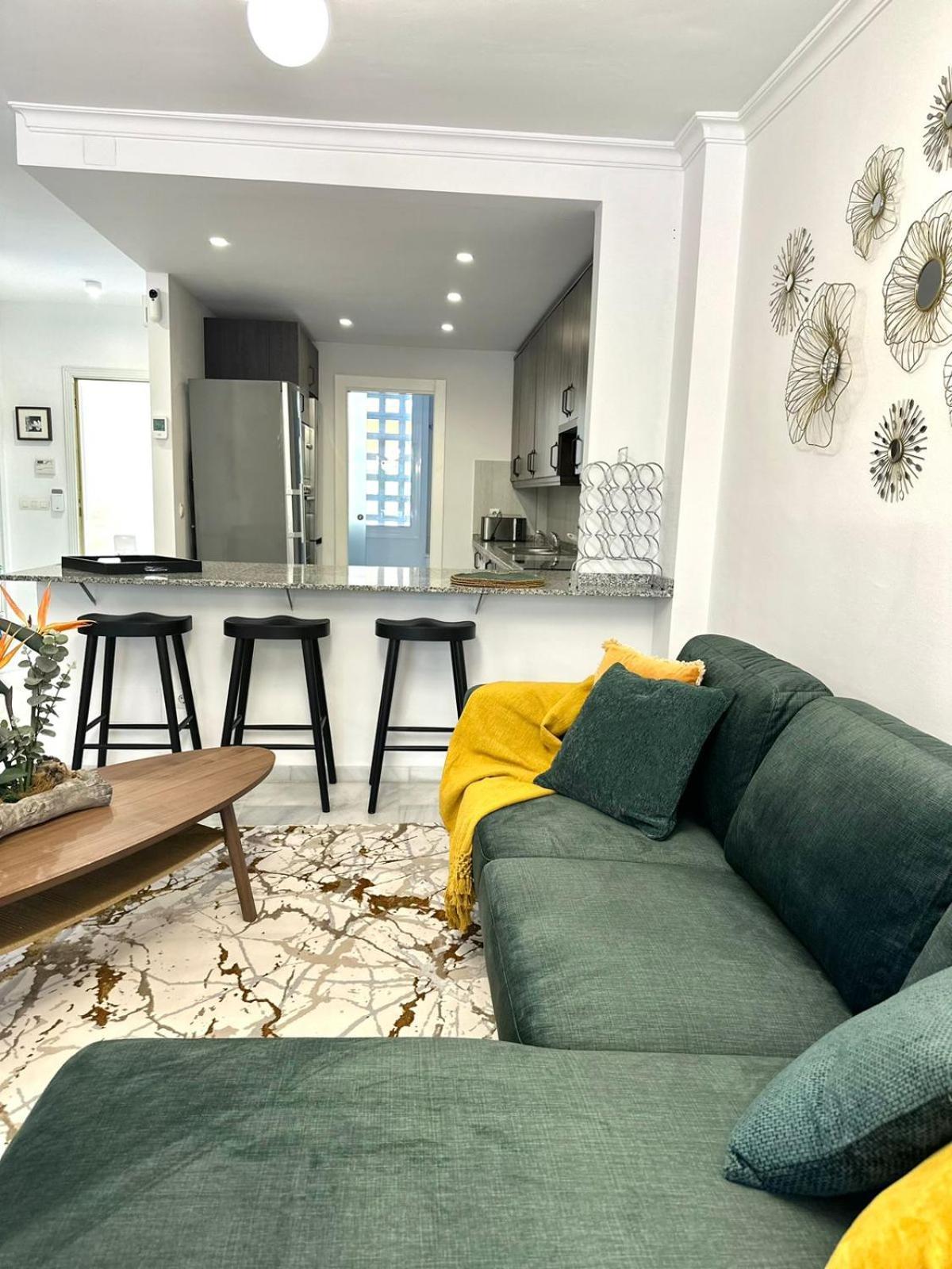 Apartment Town House Puerto Banus, 3 Min Walking From *